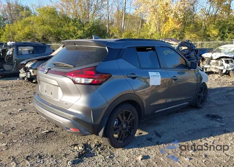 2024 Nissan Kicks Sr Xtronic Cvt z USA, uszkodzony, nr VIN 3N1CP5DV2RL549360
